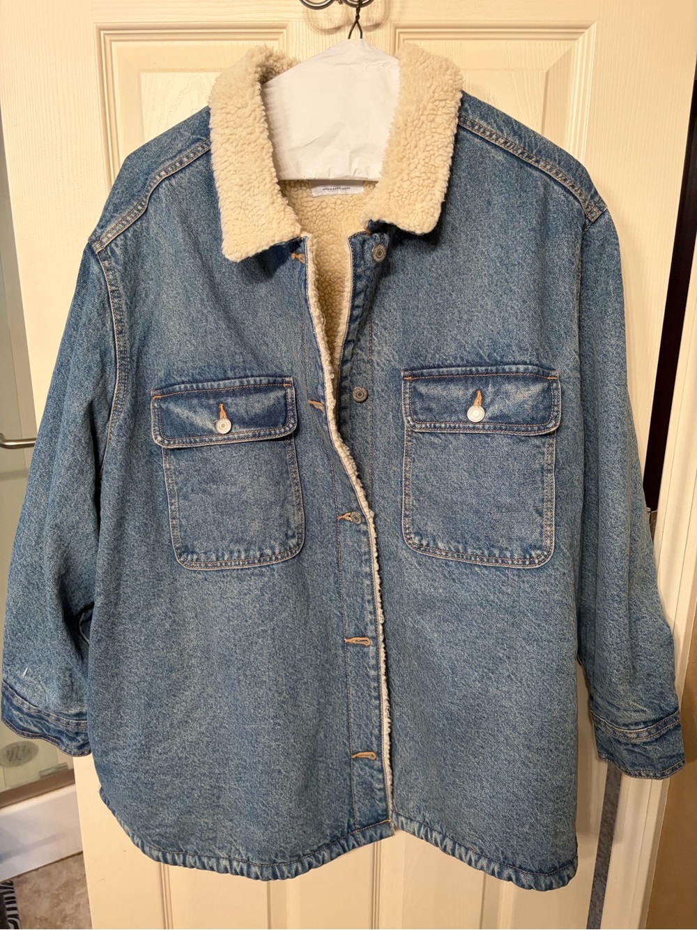 Old Navy Sherpa-Lined Denim Jacket in Light Blue